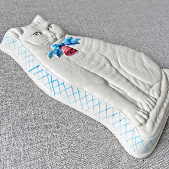 Hand Painted Ceramic Cat Wall Hanging Made in Italy - Picture 5 of 8